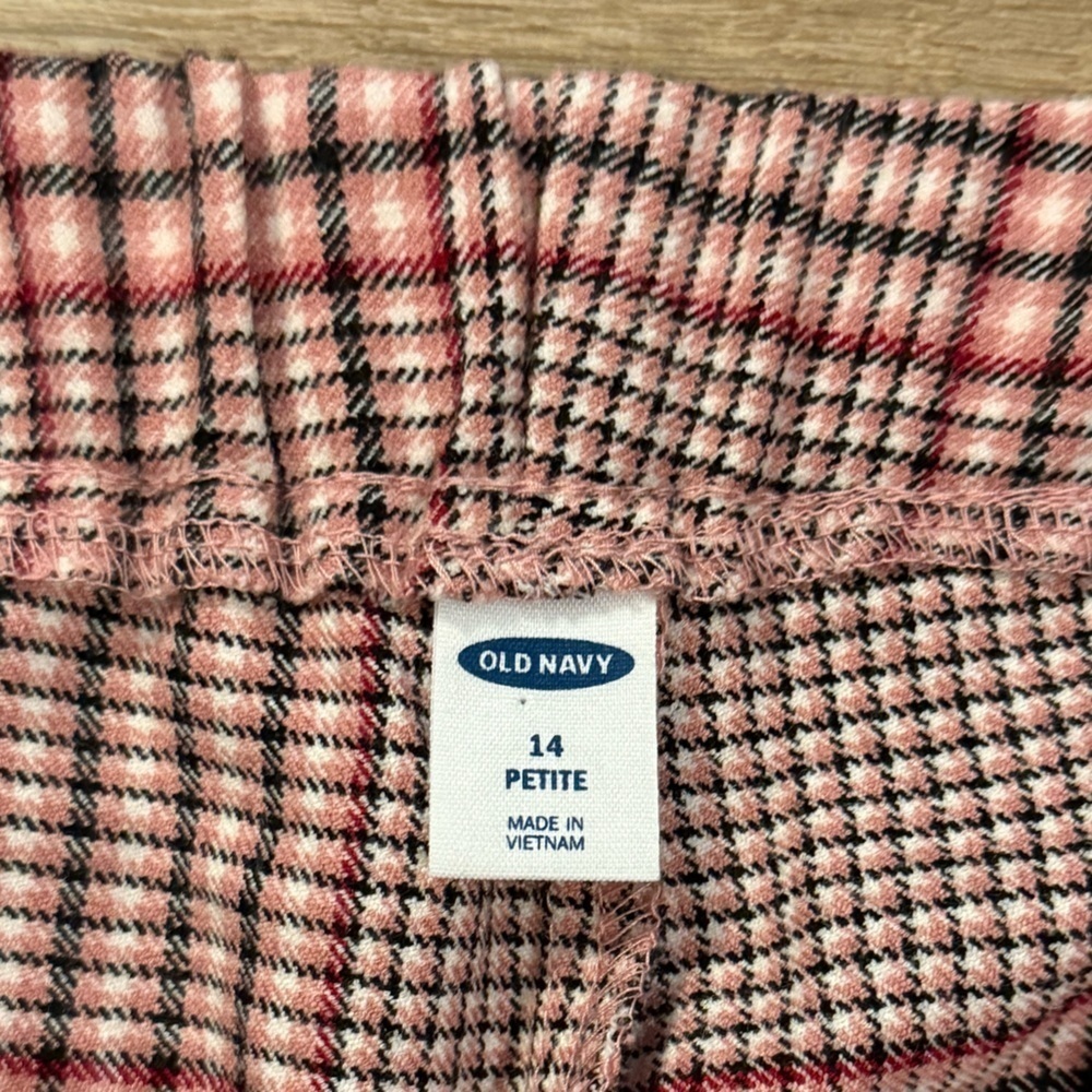 NWT Old Navy Mid-Rise Straight Pink Plaid Pull-On Ankle Pant Size 14 Petite - Picture 7 of 11